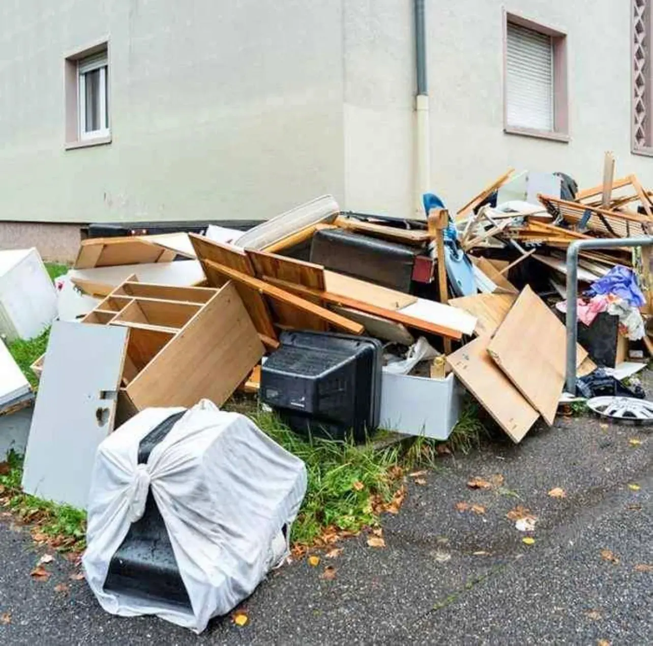 Furniture and household junk pile for removal