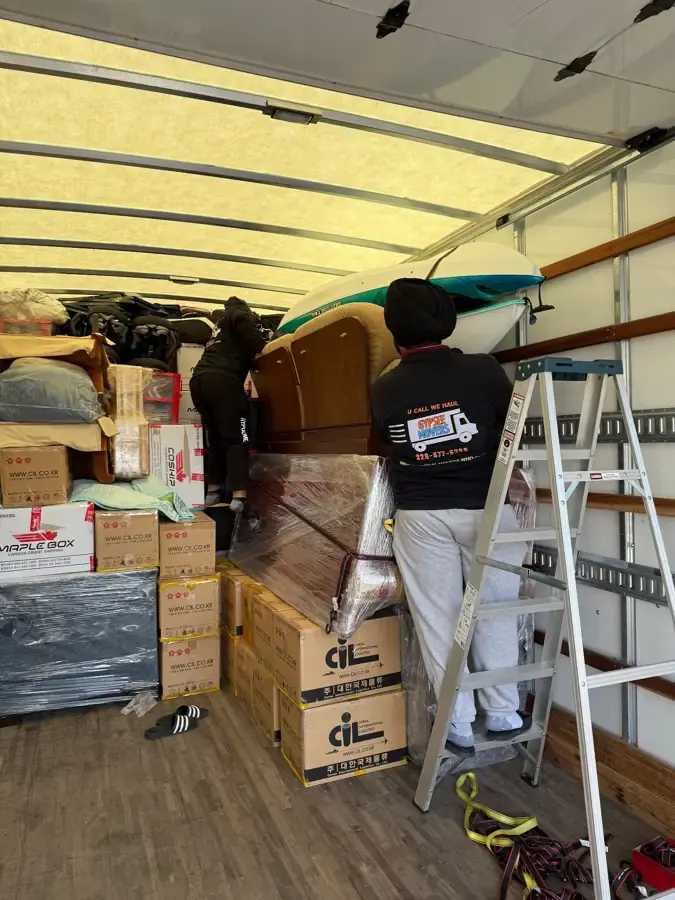 Marketplace delivery movers loading furniture in London Ontario